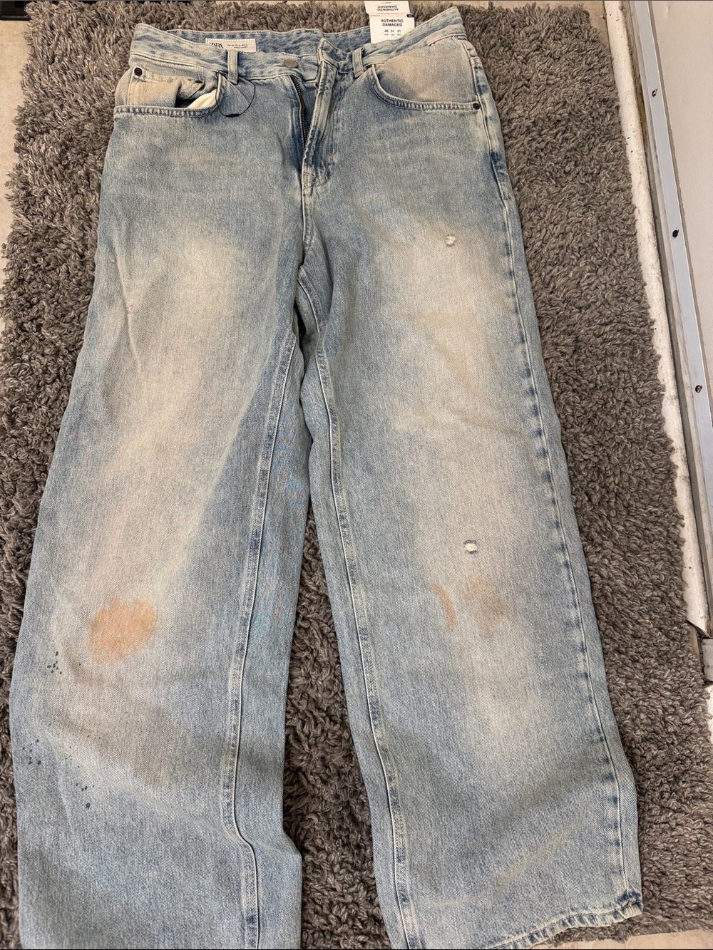 Zara acne look alike  Light Wash Men’s Relaxed Straight Jeans - Blue